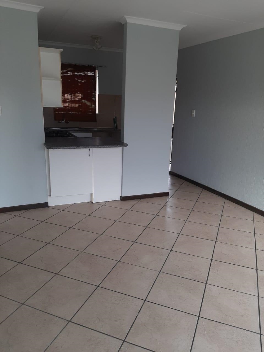 2 Bedroom Property for Sale in Wilgeheuwel Gauteng