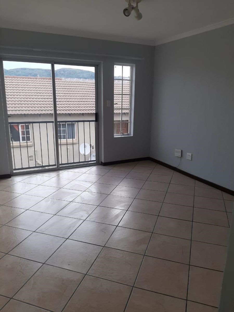 2 Bedroom Property for Sale in Wilgeheuwel Gauteng