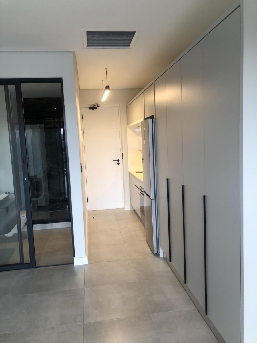 1 Bedroom Property for Sale in Waterfall Gauteng