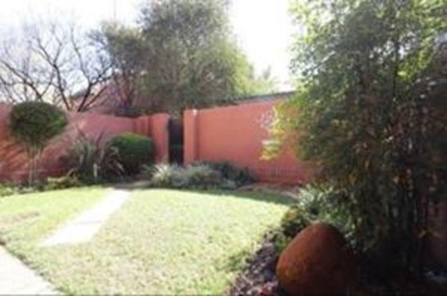 2 Bedroom Property for Sale in Sunninghill Gauteng