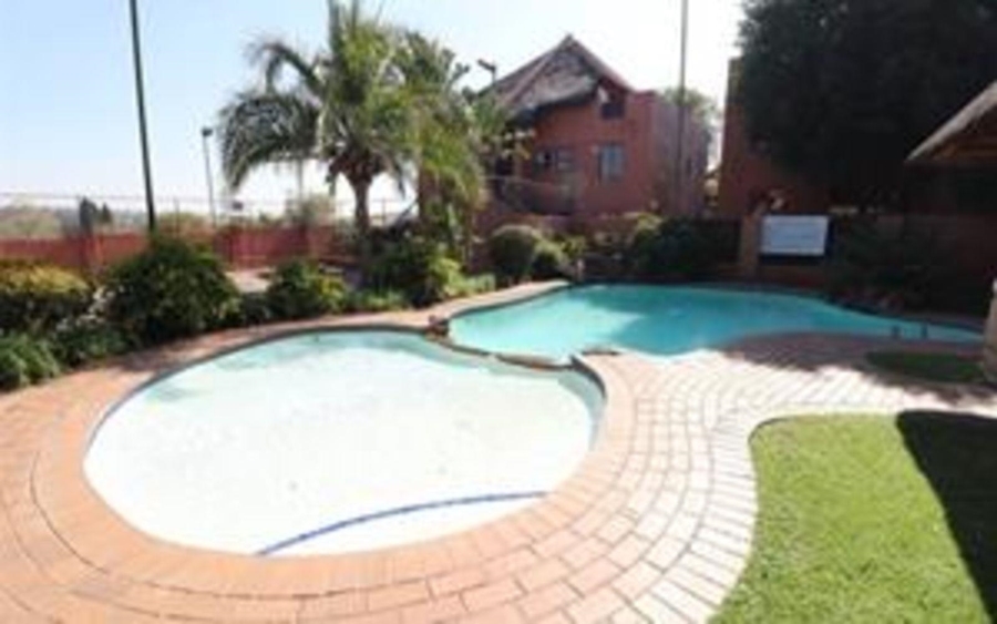 2 Bedroom Property for Sale in Sunninghill Gauteng