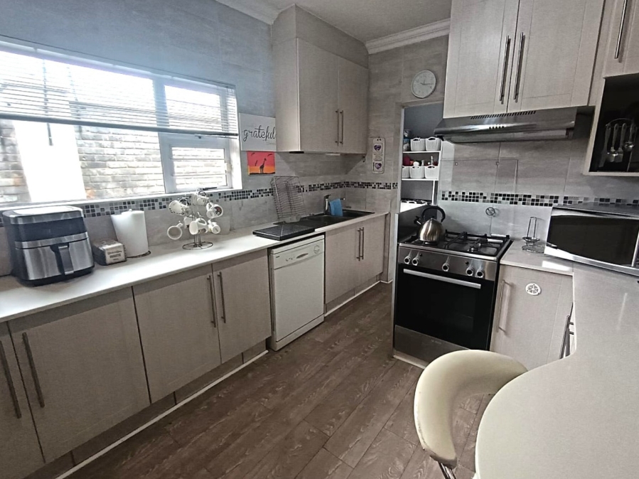 2 Bedroom Property for Sale in Rynfield Gauteng