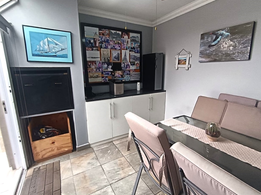 2 Bedroom Property for Sale in Rynfield Gauteng