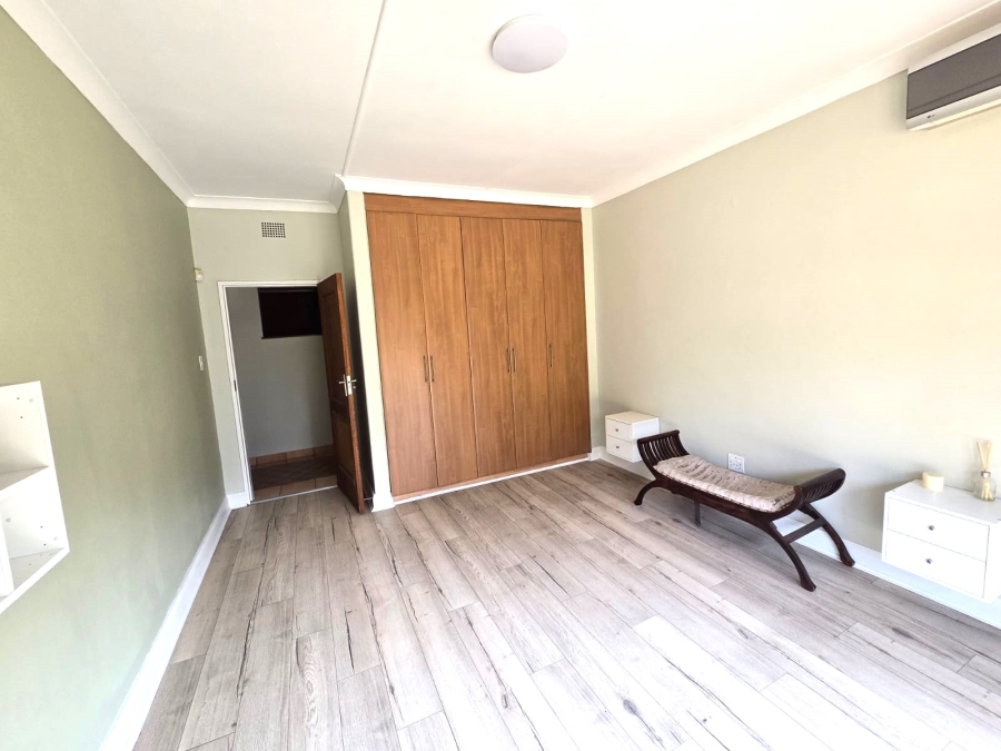 6 Bedroom Property for Sale in Selcourt Gauteng