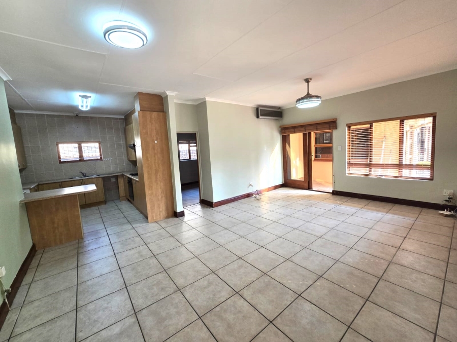 6 Bedroom Property for Sale in Selcourt Gauteng