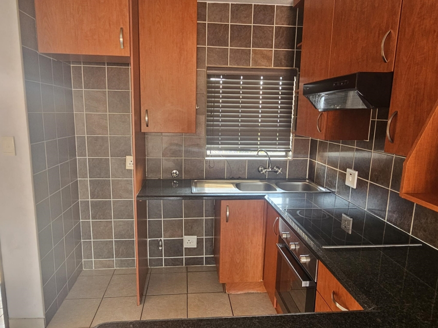 2 Bedroom Property for Sale in New Redruth Gauteng