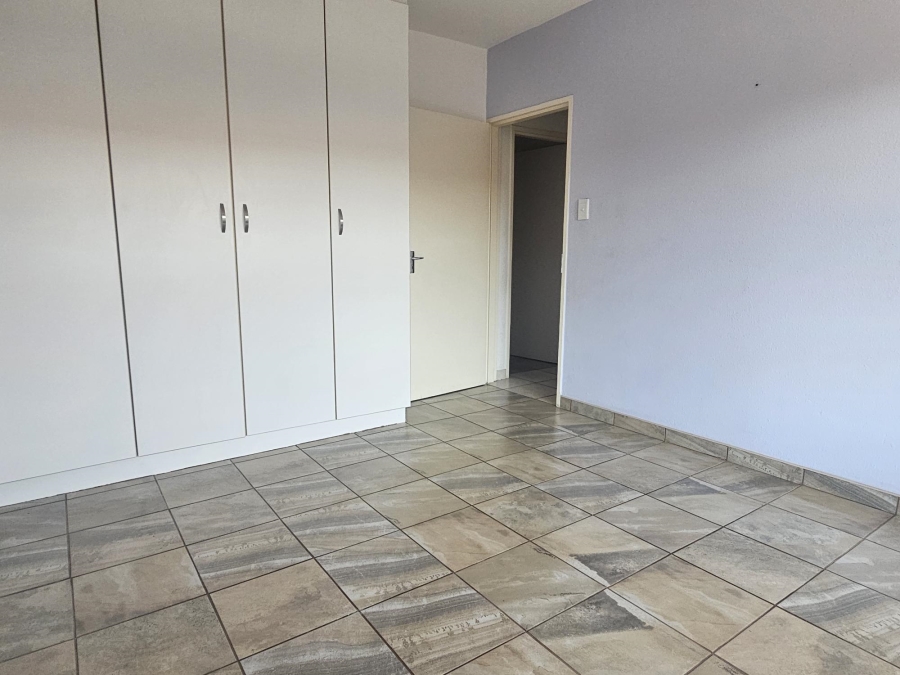 2 Bedroom Property for Sale in New Redruth Gauteng