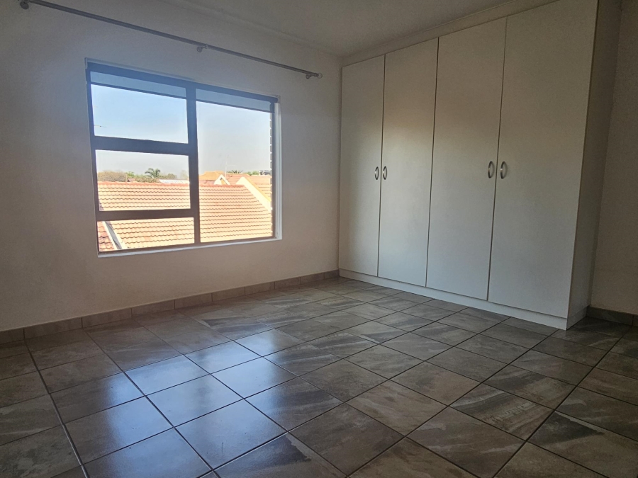 2 Bedroom Property for Sale in New Redruth Gauteng