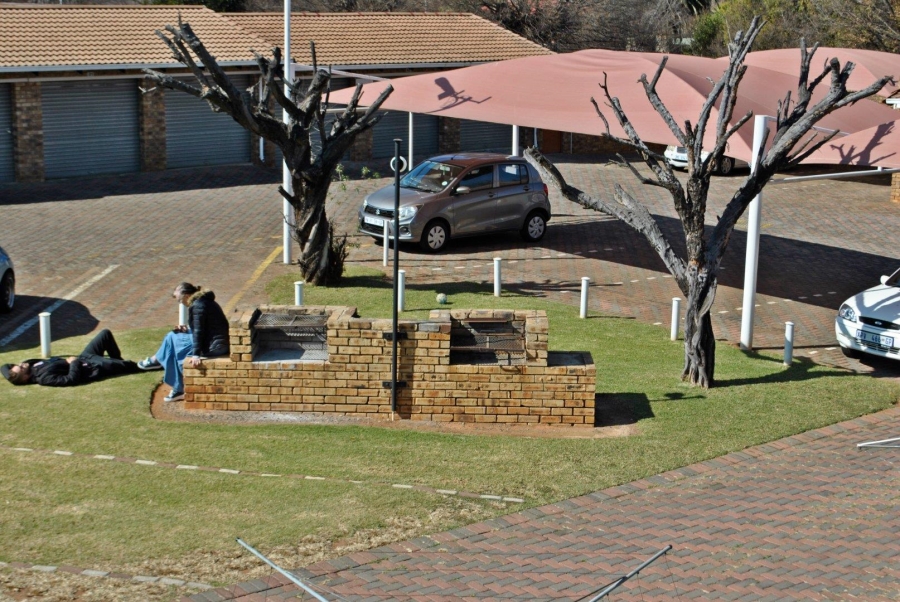 2 Bedroom Property for Sale in Krugersdorp North Gauteng