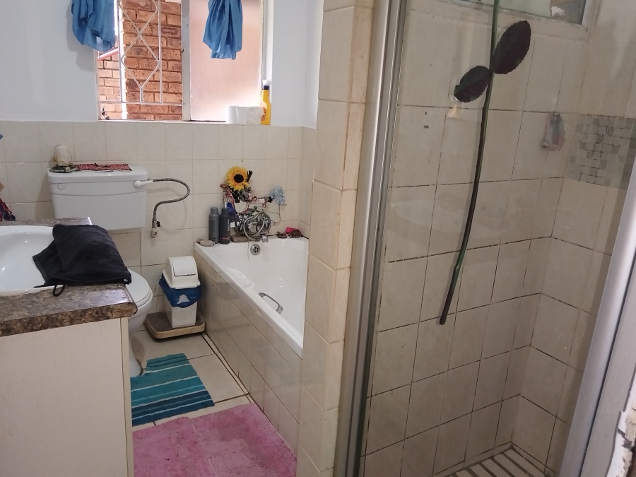 2 Bedroom Property for Sale in Krugersdorp North Gauteng