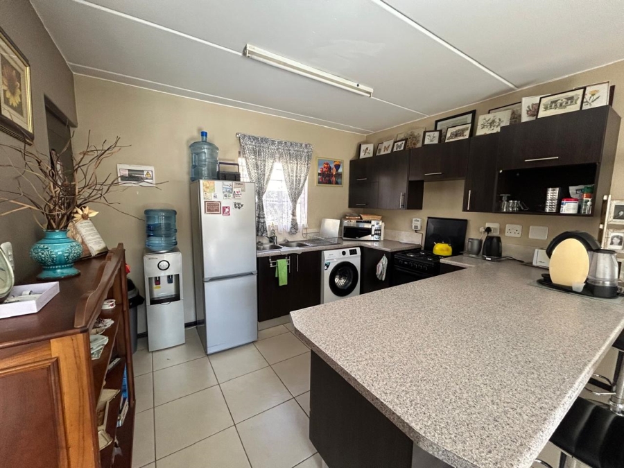 2 Bedroom Property for Sale in Honeypark Gauteng