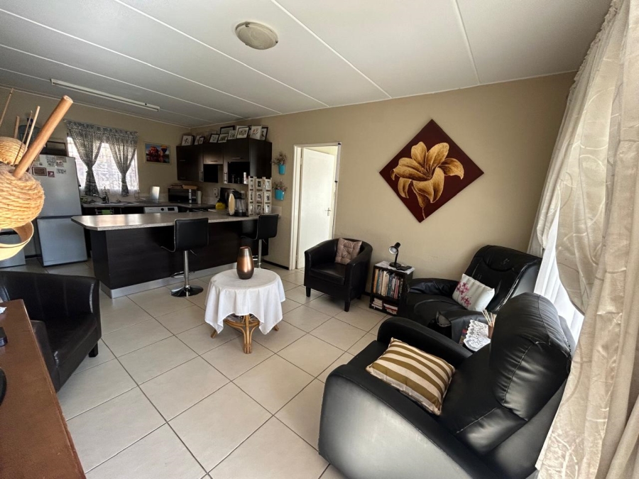 2 Bedroom Property for Sale in Honeypark Gauteng