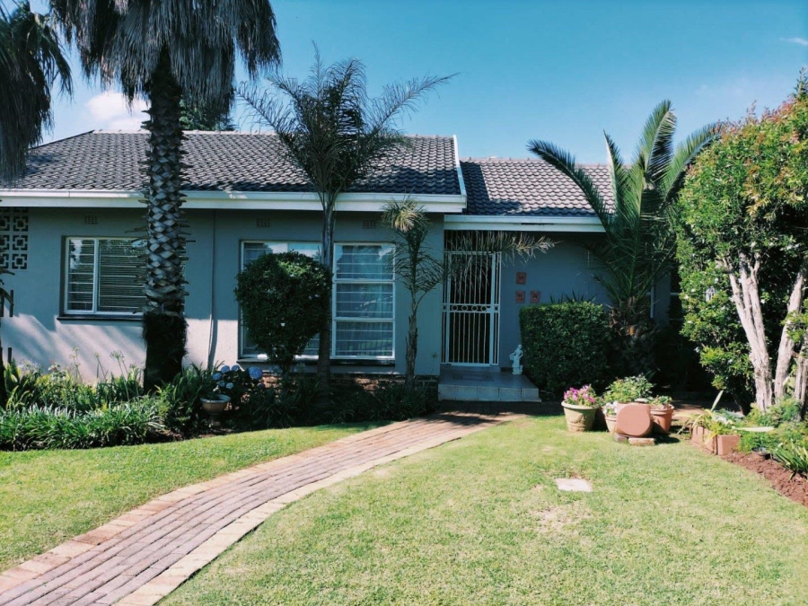 4 Bedroom Property for Sale in Greenhills Gauteng