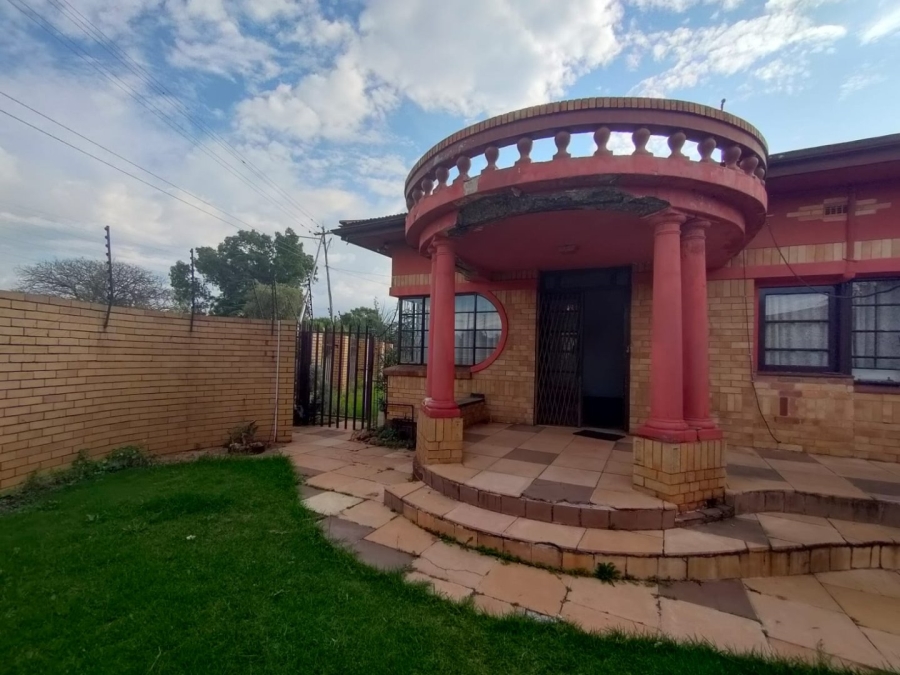 4 Bedroom Property for Sale in Homelake Gauteng