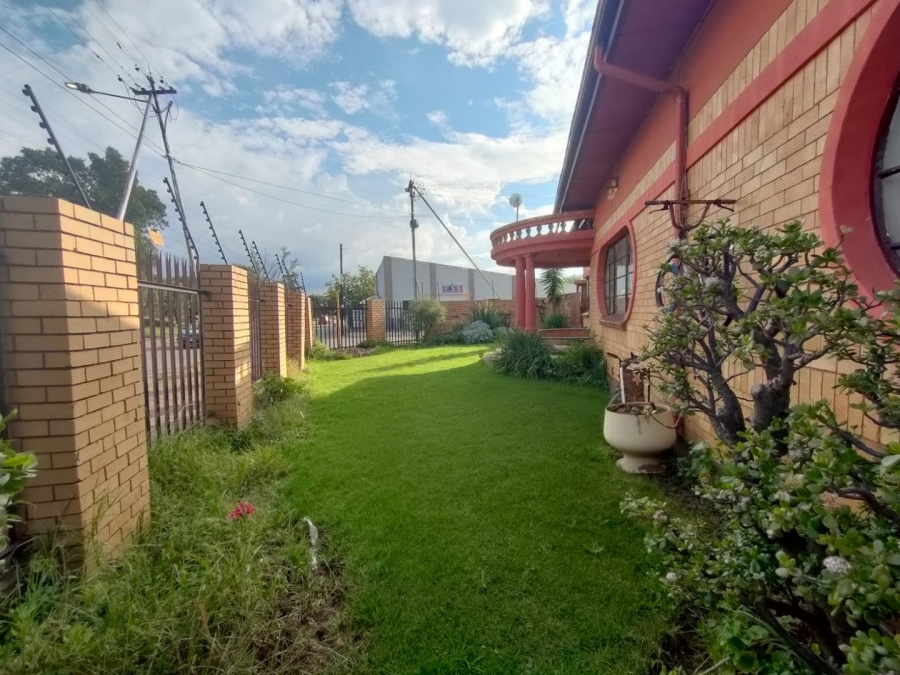 4 Bedroom Property for Sale in Homelake Gauteng
