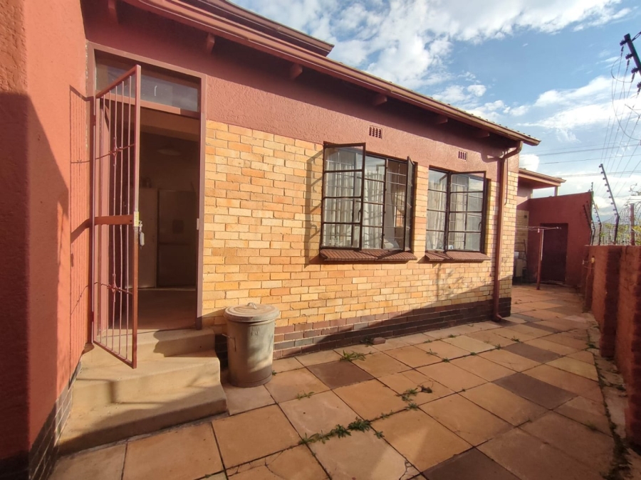 4 Bedroom Property for Sale in Homelake Gauteng