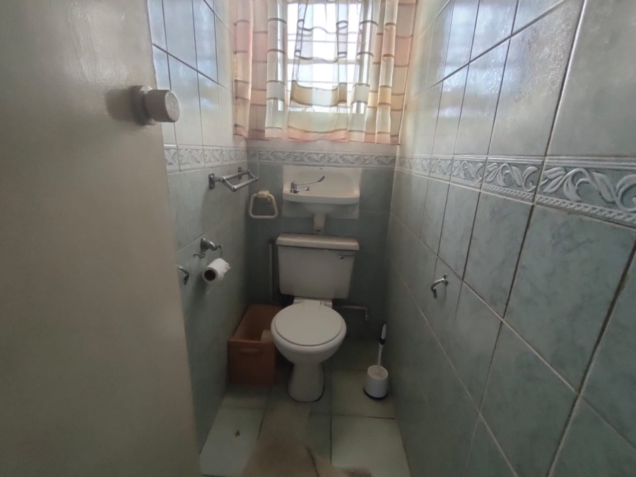 4 Bedroom Property for Sale in Homelake Gauteng