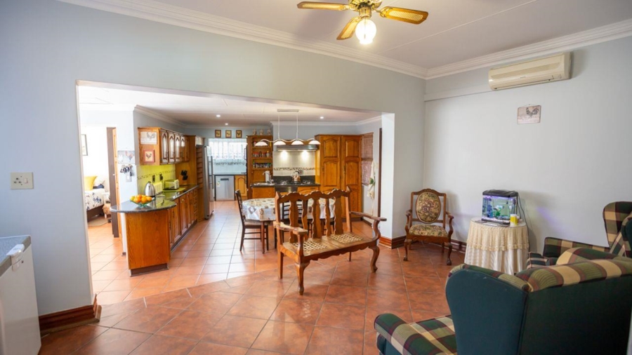 5 Bedroom Property for Sale in Kenleaf Gauteng