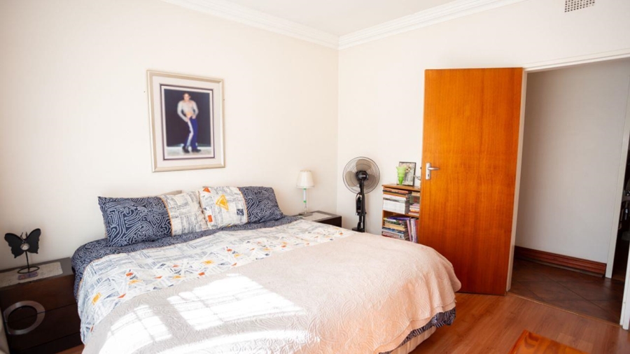 5 Bedroom Property for Sale in Kenleaf Gauteng