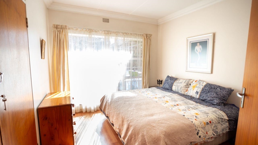 5 Bedroom Property for Sale in Kenleaf Gauteng