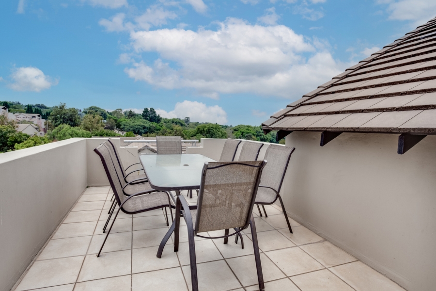 2 Bedroom Property for Sale in Bryanston Gauteng