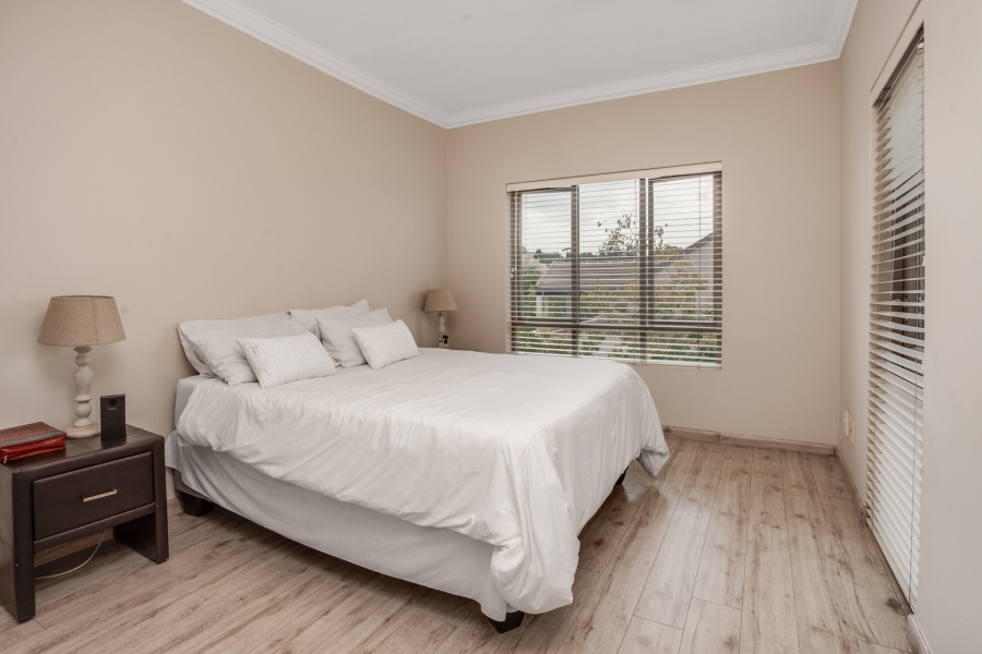 2 Bedroom Property for Sale in Bryanston Gauteng