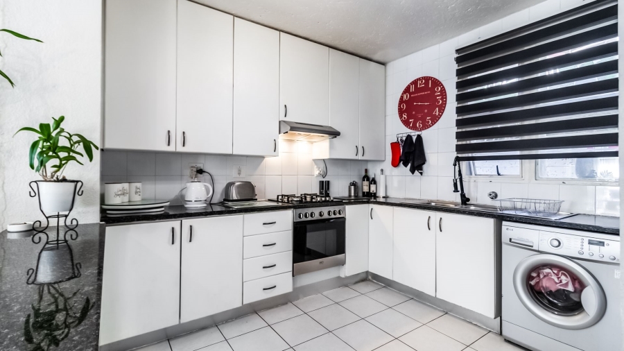 2 Bedroom Property for Sale in Bassonia Gauteng