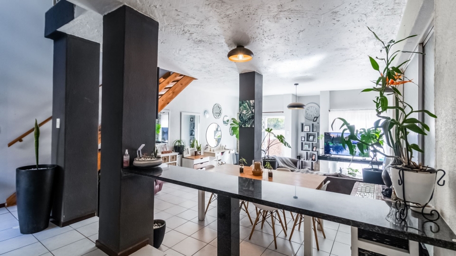 2 Bedroom Property for Sale in Bassonia Gauteng