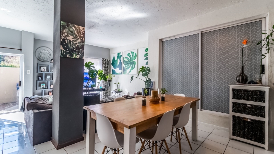 2 Bedroom Property for Sale in Bassonia Gauteng