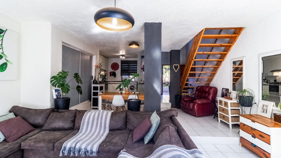 2 Bedroom Property for Sale in Bassonia Gauteng