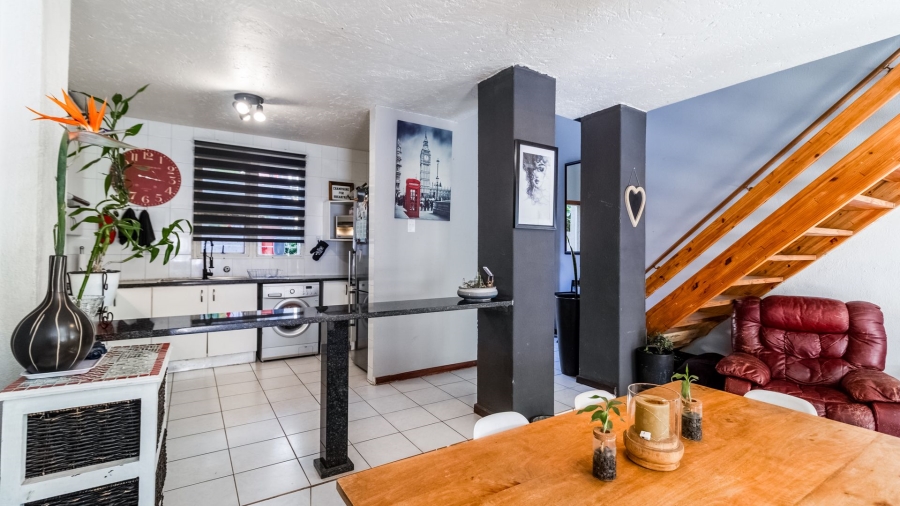 2 Bedroom Property for Sale in Bassonia Gauteng