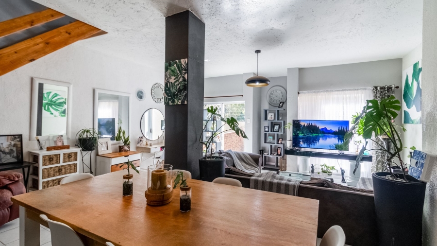 2 Bedroom Property for Sale in Bassonia Gauteng