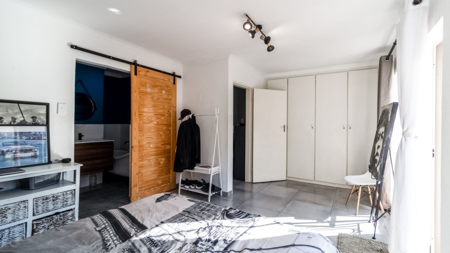 2 Bedroom Property for Sale in Bassonia Gauteng