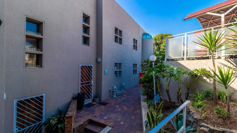 2 Bedroom Property for Sale in Bassonia Gauteng