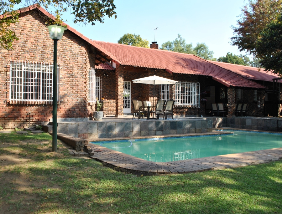 4 Bedroom Property for Sale in Paulshof Gauteng