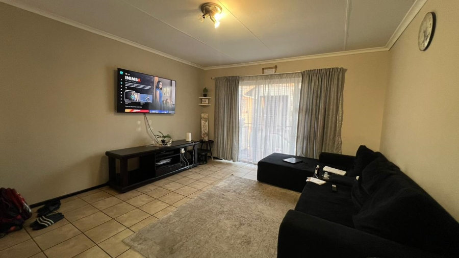 2 Bedroom Property for Sale in Minnebron Gauteng