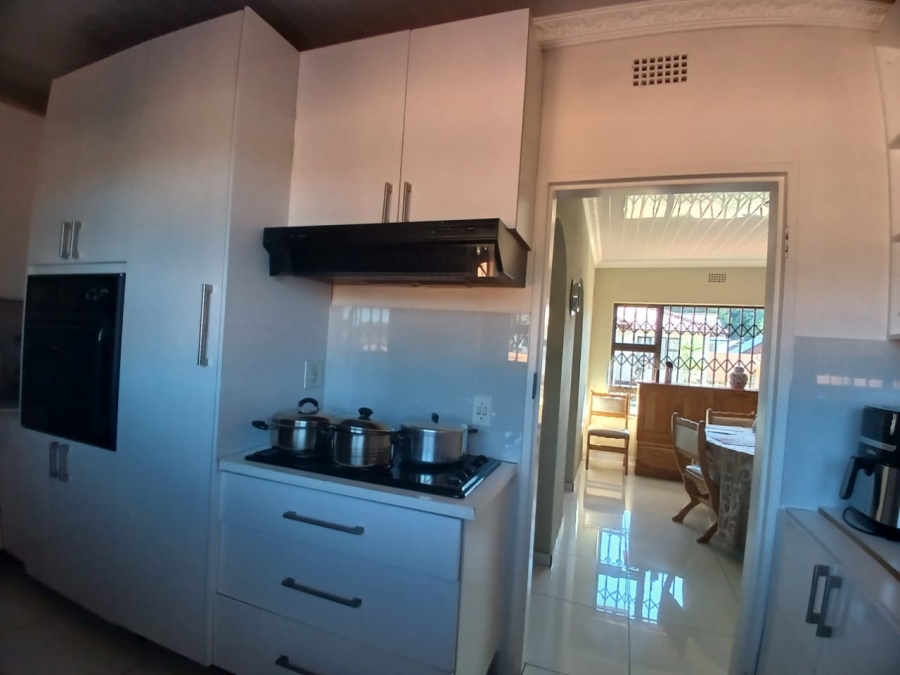 5 Bedroom Property for Sale in Groblerpark Gauteng