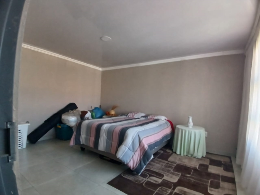 5 Bedroom Property for Sale in Groblerpark Gauteng
