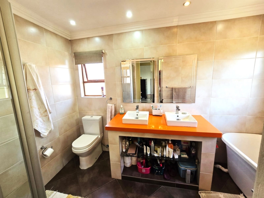 4 Bedroom Property for Sale in Rynfield Gauteng