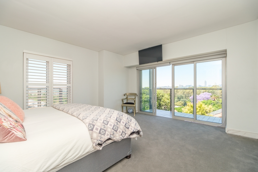 3 Bedroom Property for Sale in Hurlingham Manor Gauteng