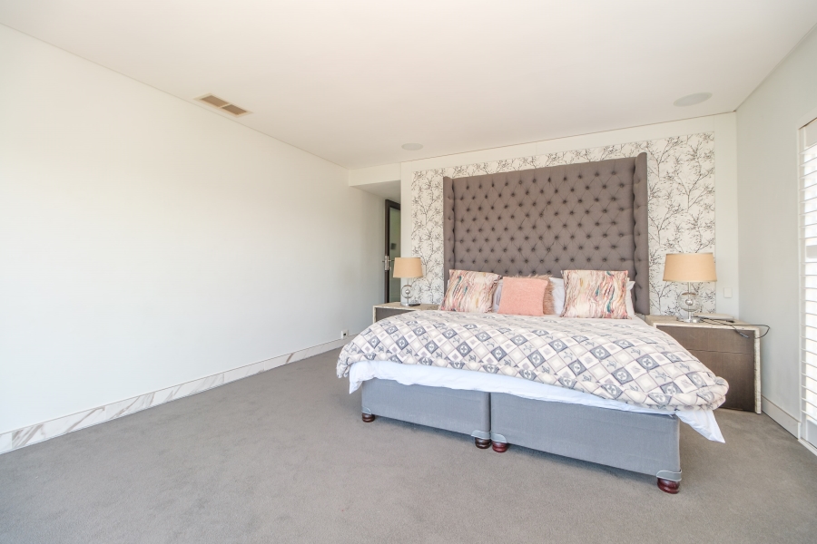 3 Bedroom Property for Sale in Hurlingham Manor Gauteng