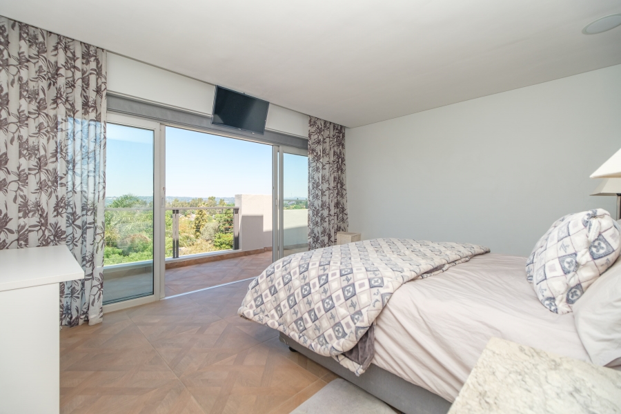 3 Bedroom Property for Sale in Hurlingham Manor Gauteng