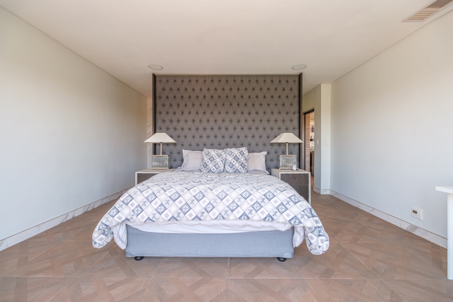 3 Bedroom Property for Sale in Hurlingham Manor Gauteng