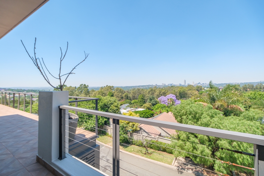 3 Bedroom Property for Sale in Hurlingham Manor Gauteng