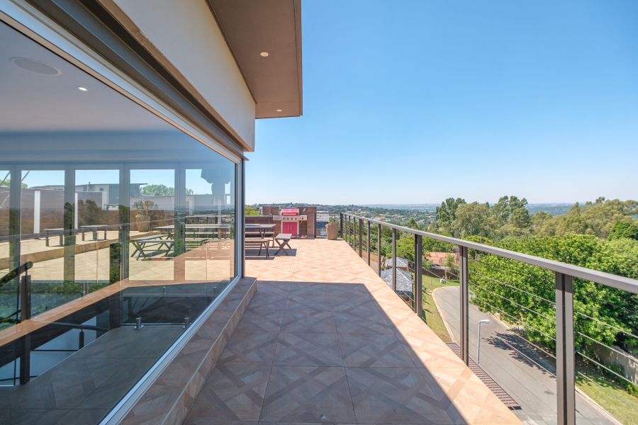3 Bedroom Property for Sale in Hurlingham Manor Gauteng