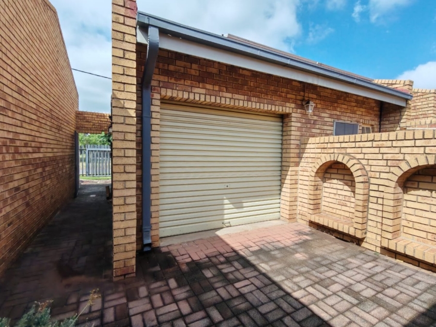 3 Bedroom Property for Sale in Three Rivers Gauteng
