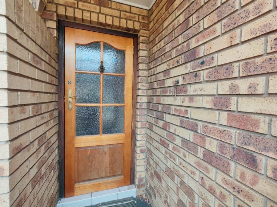 3 Bedroom Property for Sale in Three Rivers Gauteng