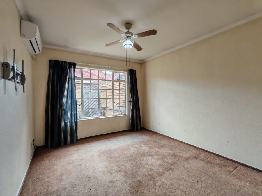 3 Bedroom Property for Sale in Three Rivers Gauteng