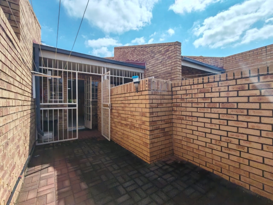 3 Bedroom Property for Sale in Three Rivers Gauteng