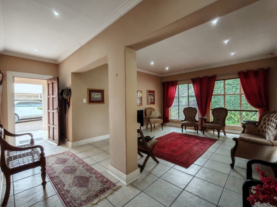 3 Bedroom Property for Sale in Three Rivers Proper Gauteng
